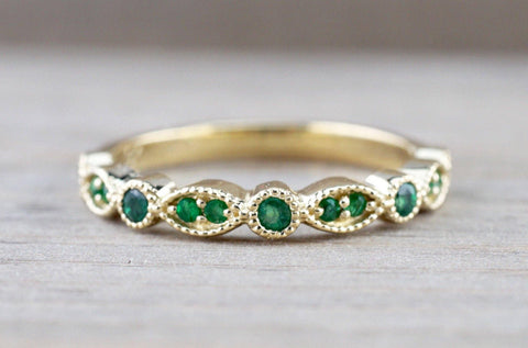 14kt Solid Yellow Gold Emerald Milgrain Etched Vintage Art Deco Band Ring Wedding Engagement